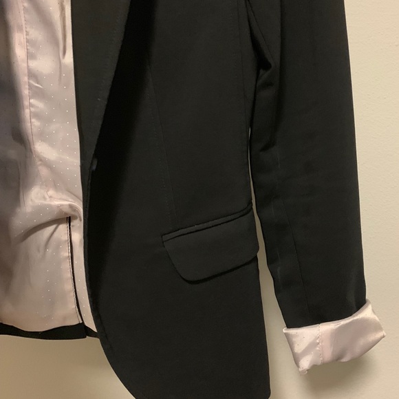Black Blazer - Picture 2 of 3